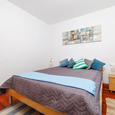 Apartman Helena *